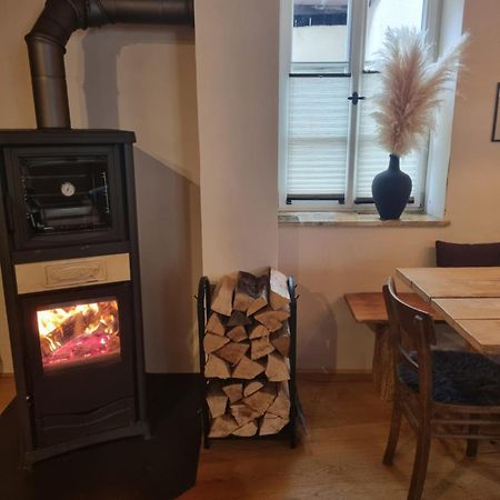 Schöne Ferienwohnung mit Kamin Neustadt an der Weinstraße Exterior foto