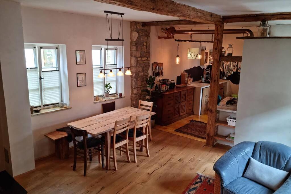 Schöne Ferienwohnung mit Kamin Neustadt an der Weinstraße Exterior foto