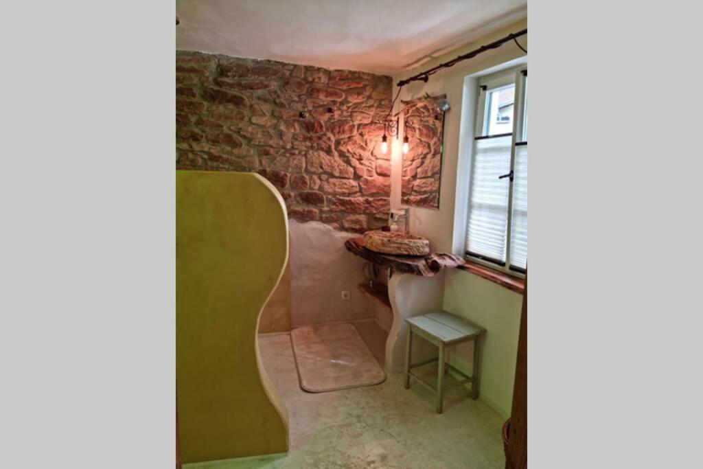 Schöne Ferienwohnung mit Kamin Neustadt an der Weinstraße Exterior foto
